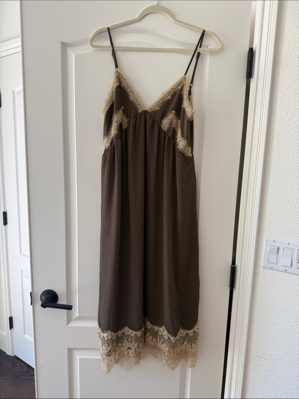 Zara Women's Lace-Trim Sleep Slip - Brown with Cream Lace